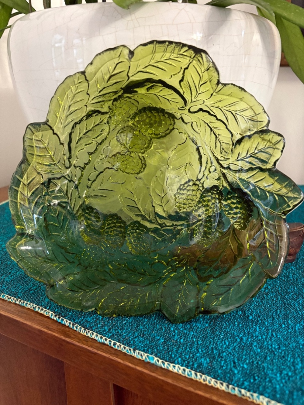 Vintage Olive Green Indiana Glass Berry Leaf Dish